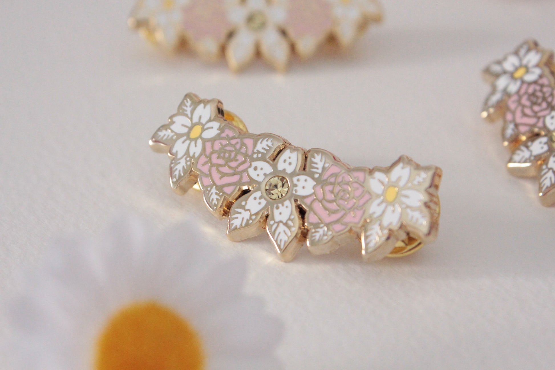 Blooming Beauty: Floral Wreath Enamel Pin - Elegant accessory for shirts, blouses, jackets and more! - Charenji