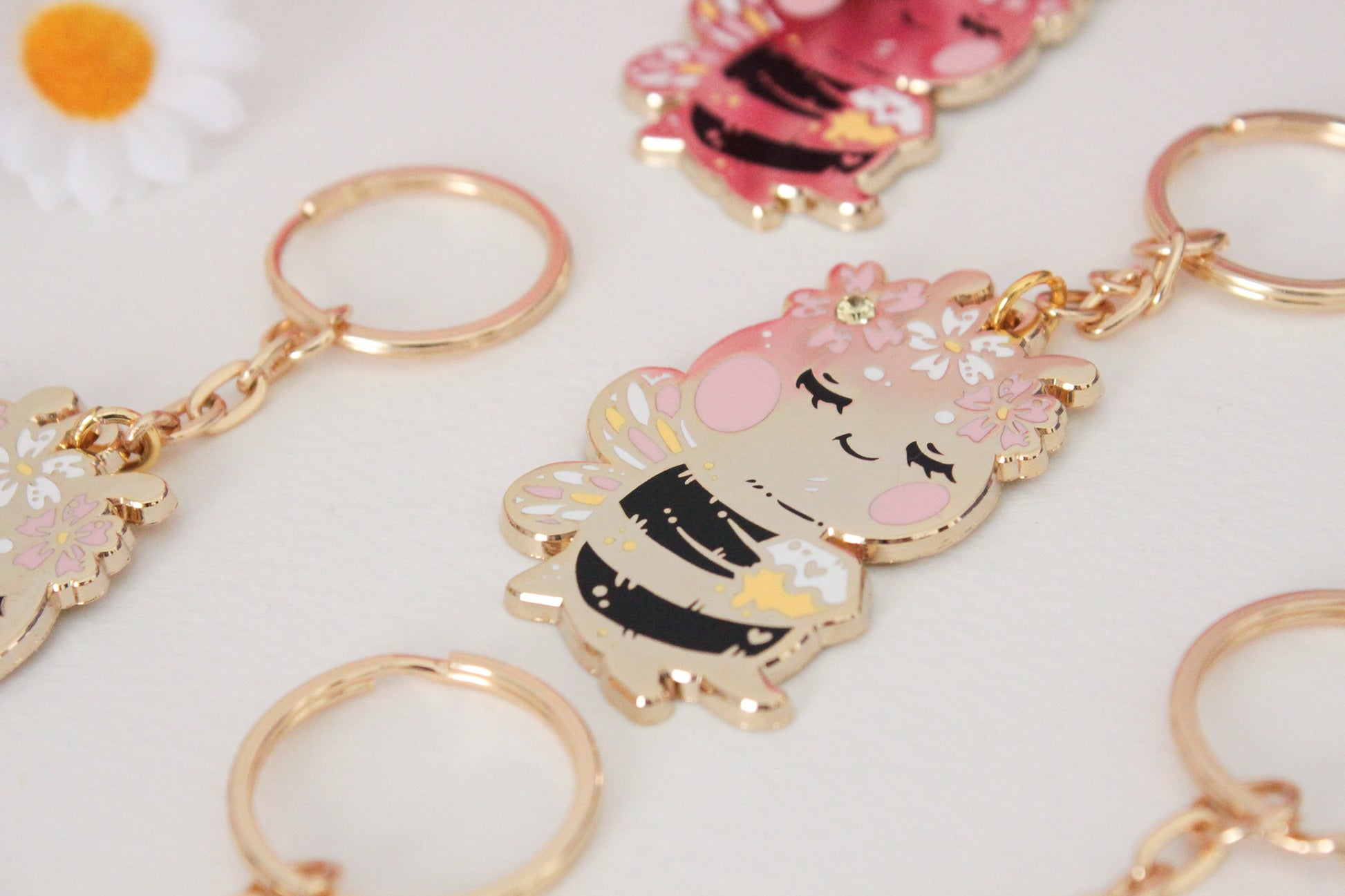 Golden Buzz: Cute Bee Keychain with Honeycomb - Stylish and Cute Accessory - Charenji