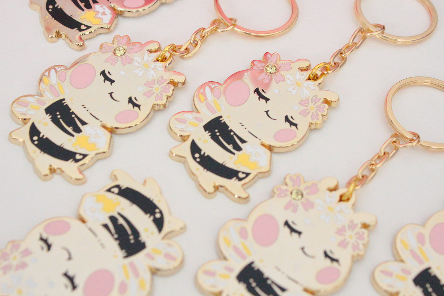 Golden Buzz: Cute Bee Keychain with Honeycomb - Stylish and Cute Accessory - Charenji