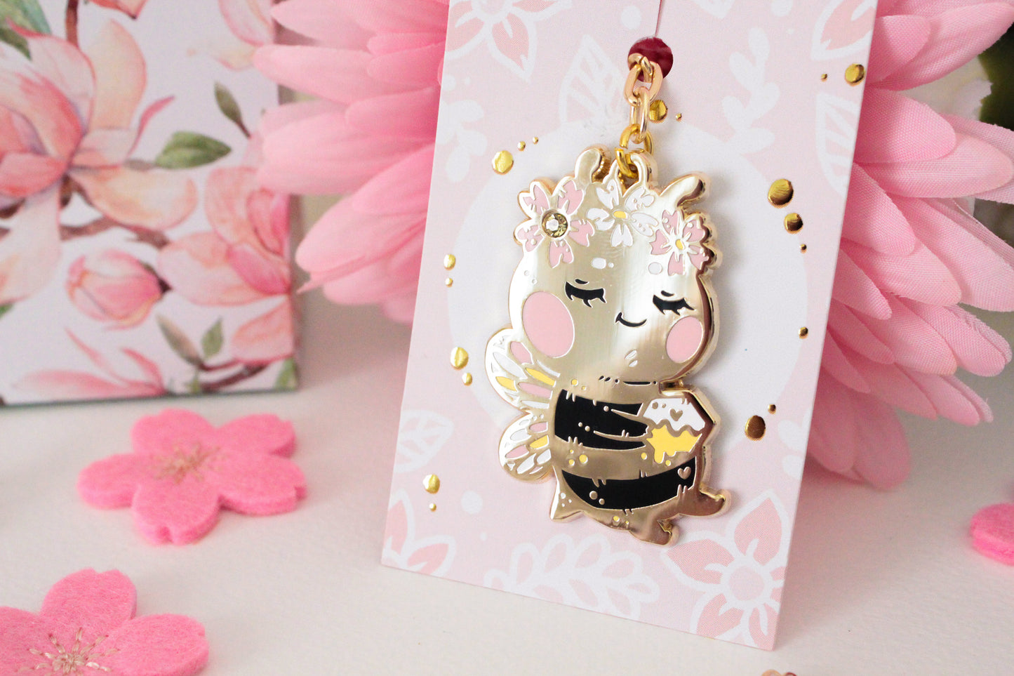 Golden Buzz: Cute Bee Keychain with Honeycomb - Stylish and Cute Accessory - Charenji
