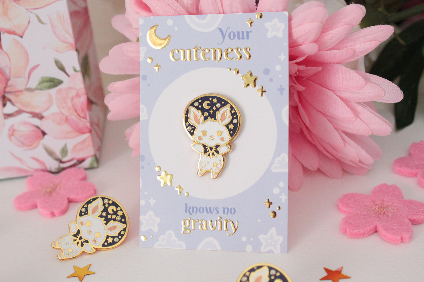 Berrie the dreamer - Enamel Pin - Cute space bunny - gold plated - Your cuteness knows no gravity - Charenji