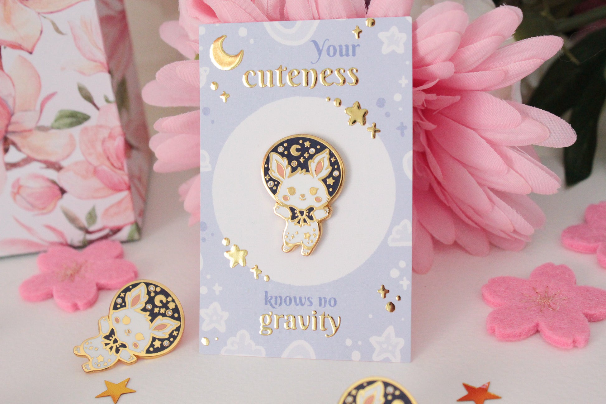 Berrie the dreamer - Enamel Pin - Cute space bunny - gold plated - Your cuteness knows no gravity - Charenji