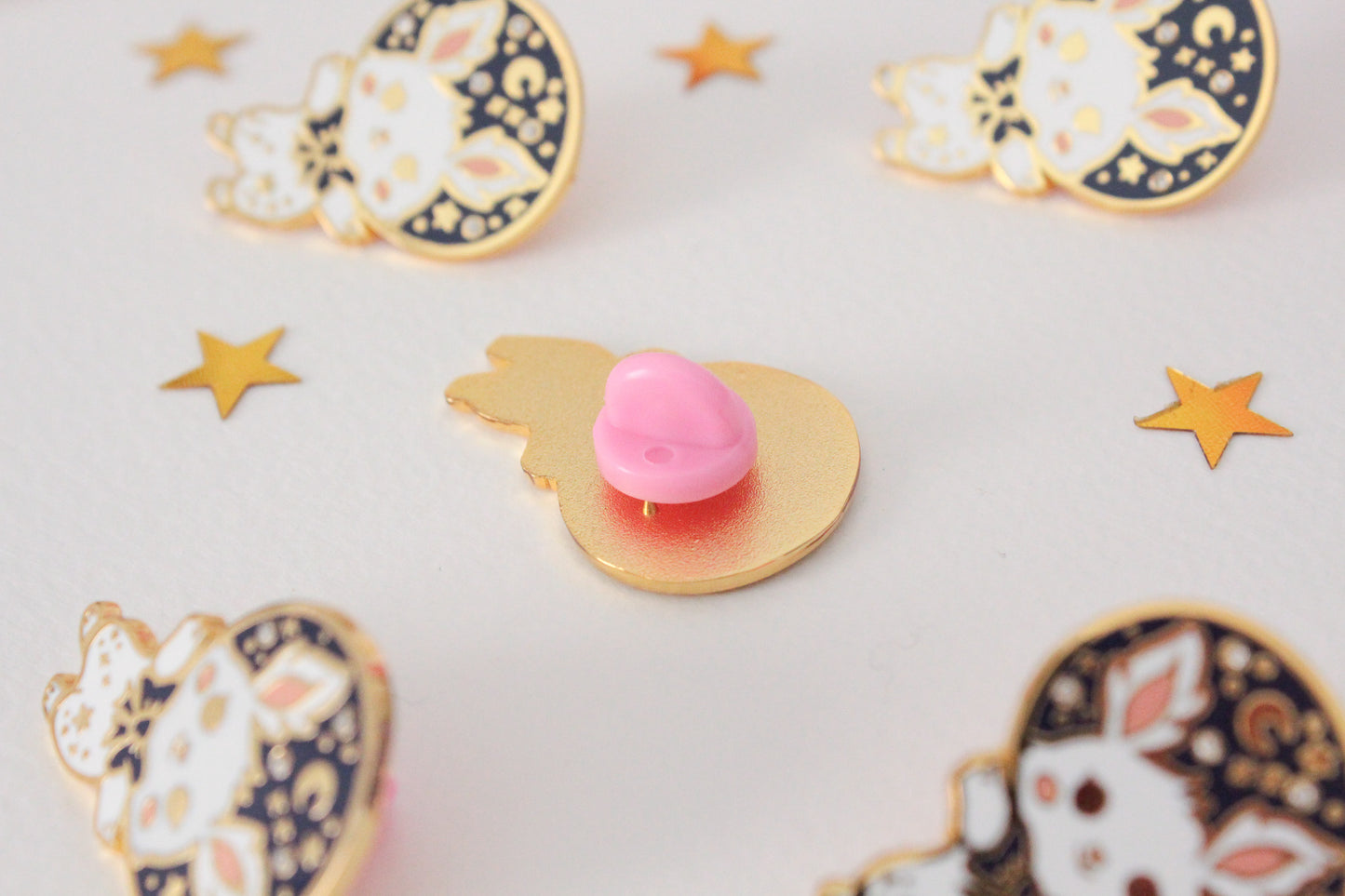 Berrie the dreamer - Enamel Pin - Cute space bunny - gold plated - Your cuteness knows no gravity - Charenji
