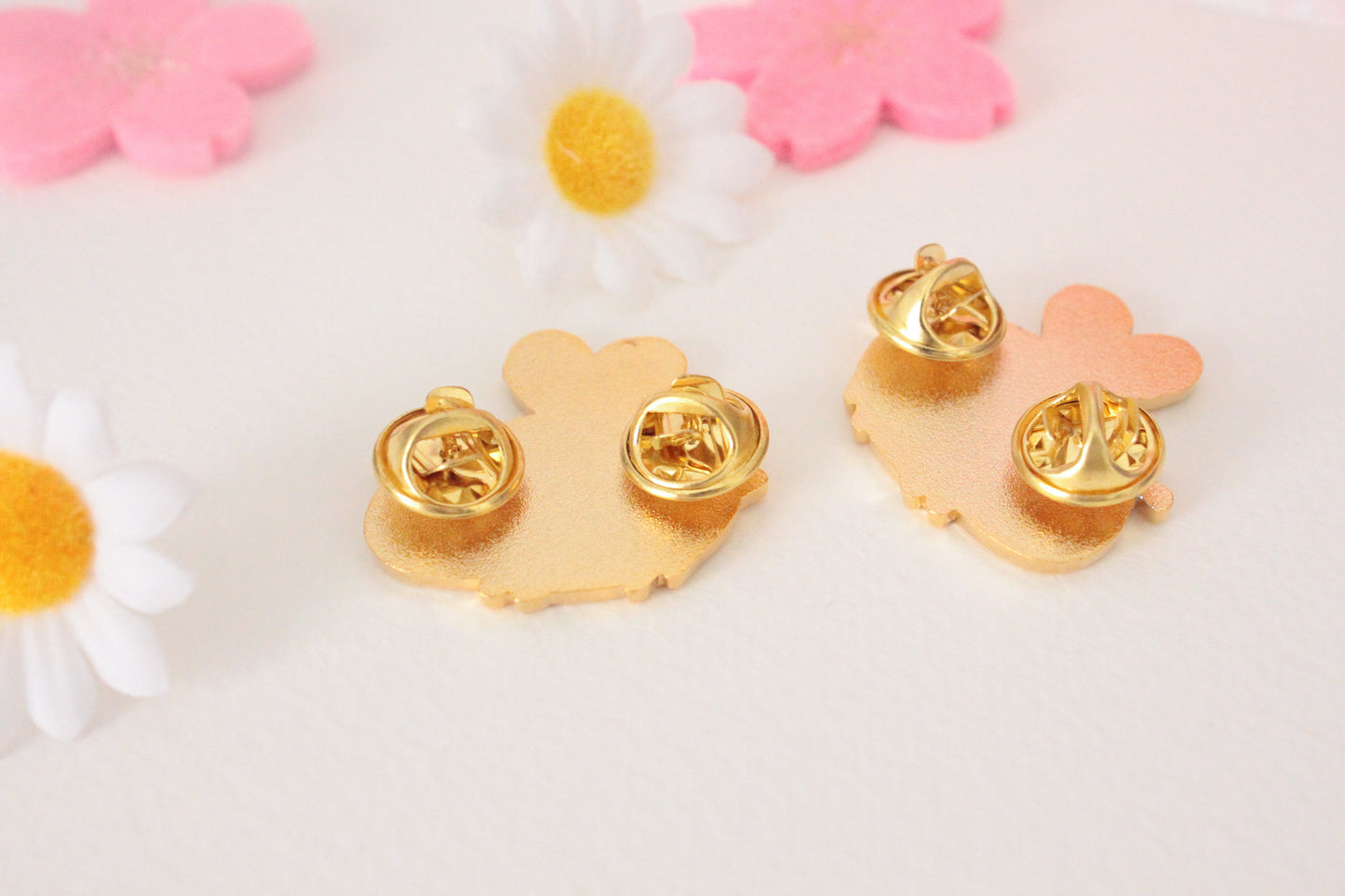 SET Cute and shiny bumblebee enamel pins - best friends or couple pins - couple matching gift - Charenji