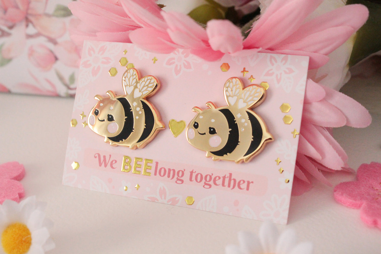 SET Cute and shiny bumblebee enamel pins - best friends or couple pins - couple matching gift - Charenji