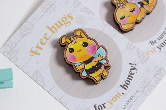 Bee Wooden Pin with Inspirational Quote - Free Hugs - Cute 3 cm Bee Motif Pins - Charenji