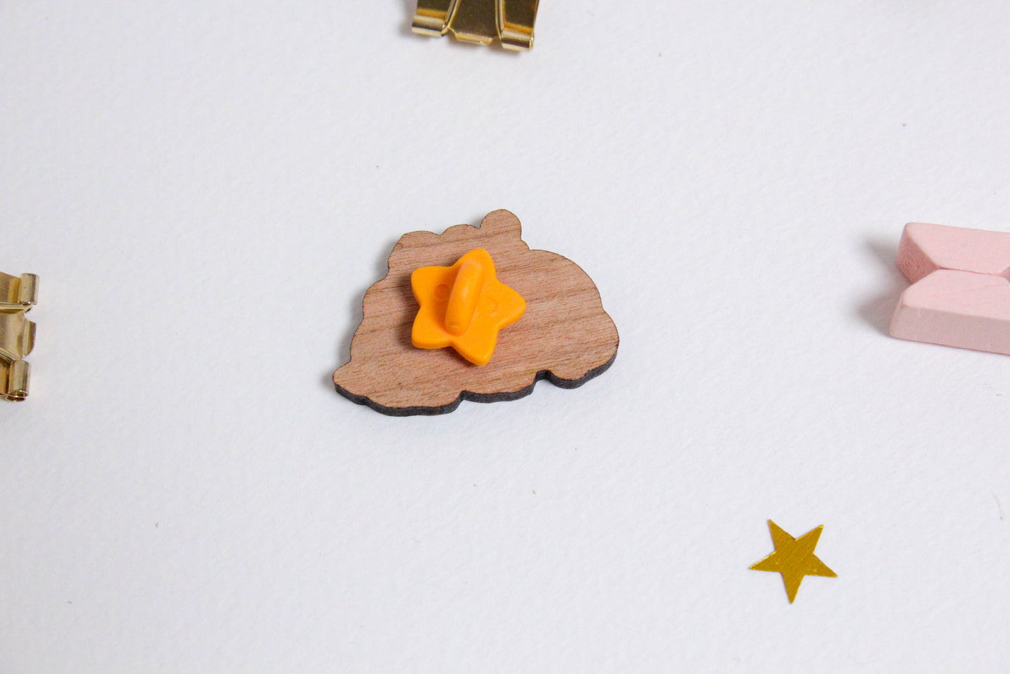 Bee Wooden Pin with Inspirational Quote - Rest your wings, busy bee - Cute 3 cm Bee Motif Pins - Charenji