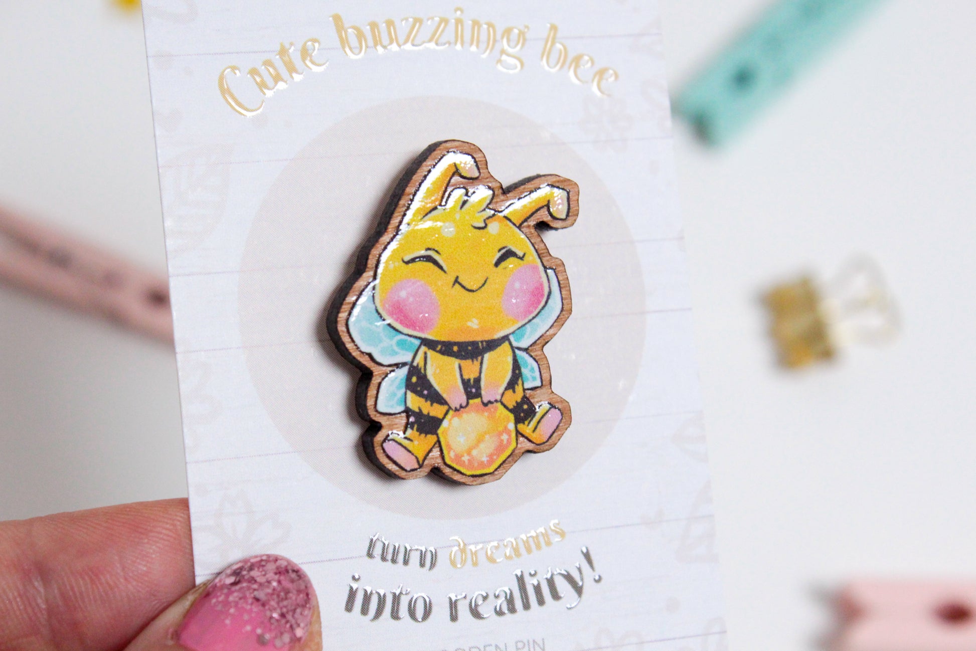 Bee Wooden Pin with Inspirational Quote - Create Your Reality - Cute 3 cm Bee Motif Pins - Charenji