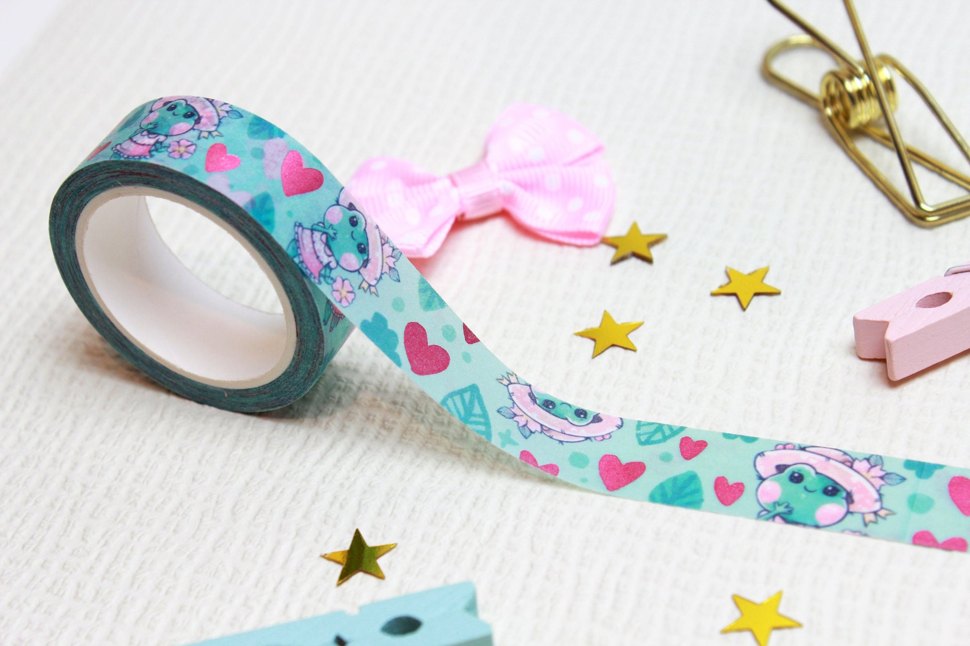 Green "Quakie the frog" Washi Tape with pink metal hearts - Charenji